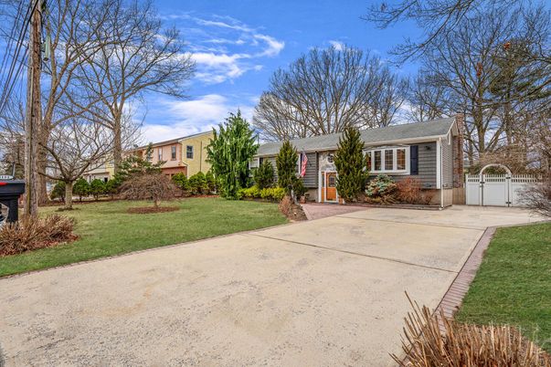 Backyard, Exterior, Facade, Cape Cod