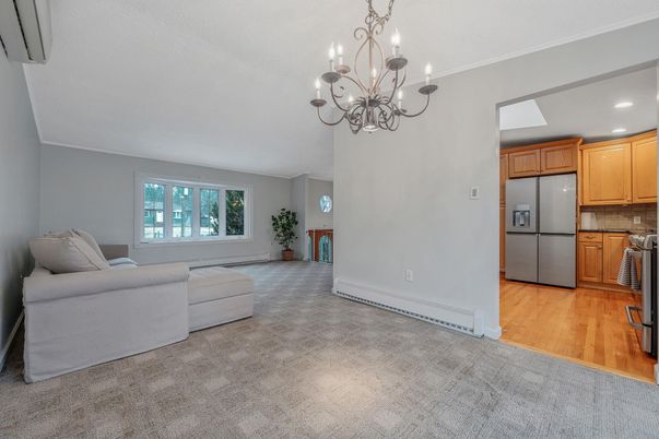 Chandelier, Interior, Kitchen, Living room, Recessed Lighting, Wood Texture Flooring