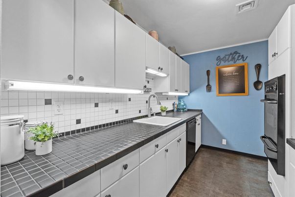 Interior, Kitchen, Tile Countertops