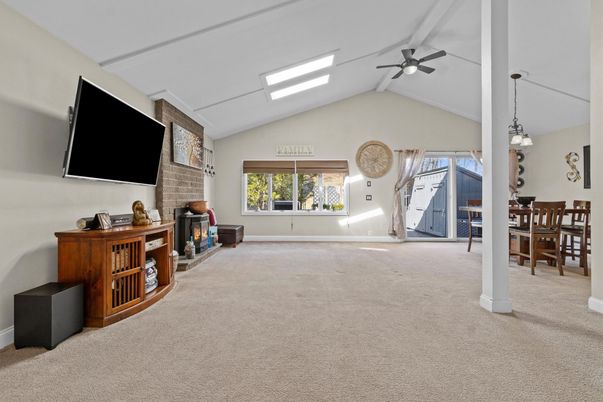 Dining room, Interior, Pendant Lights