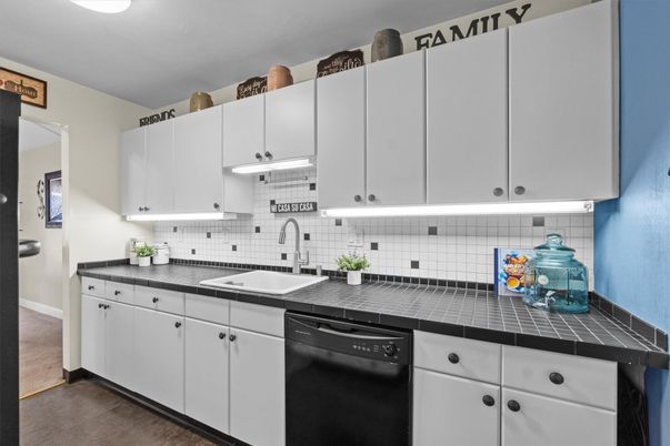 Interior, Kitchen, Tile Countertops