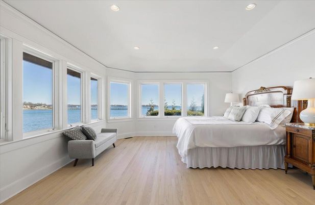 Bedroom, Interior, Recessed Lighting, Water, Wood Texture Flooring