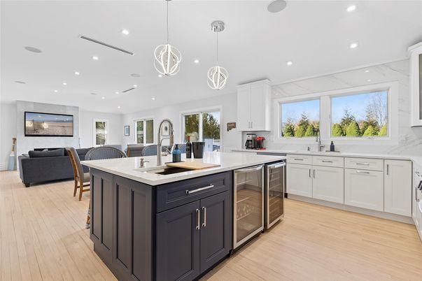 Interior, Kitchen, Living room, Pendant Lights, Recessed Lighting, Wood Texture Flooring