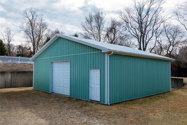 Detached Garage, Exterior