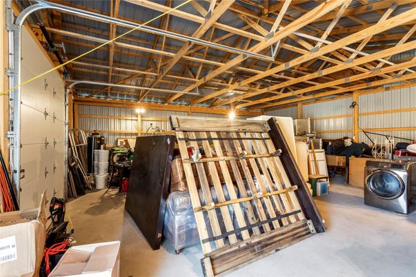Interior, Washer, Wooden Beams