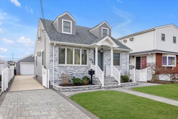 Detached Garage, Exterior, Facade, Cape Cod