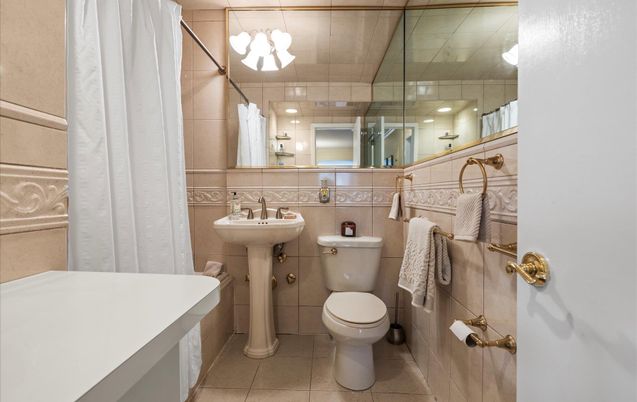 Bathroom, Interior