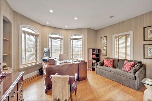Home Office, Interior, Recessed Lighting, Wood Texture Flooring
