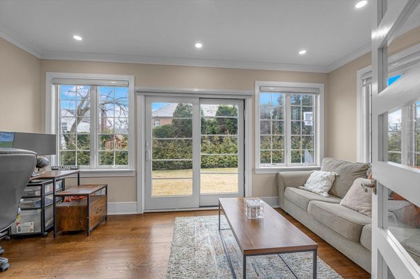 Home Office, Interior, Living room, Recessed Lighting, Wood Texture Flooring