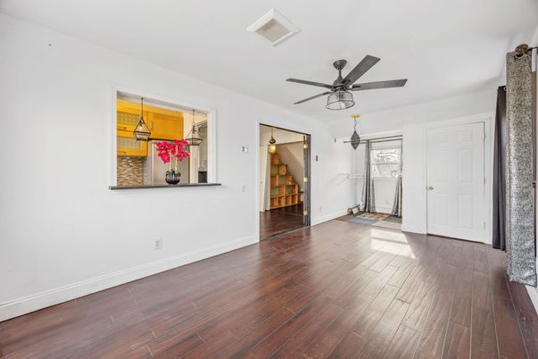 Empty room, Interior, Pendant Lights, Wood Texture Flooring