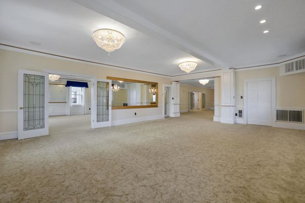 Chandelier, Empty room, Interior, Recessed Lighting