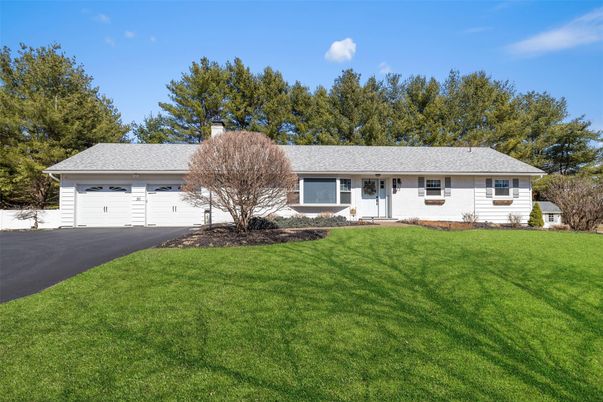Attached, Exterior, Facade, Ranch