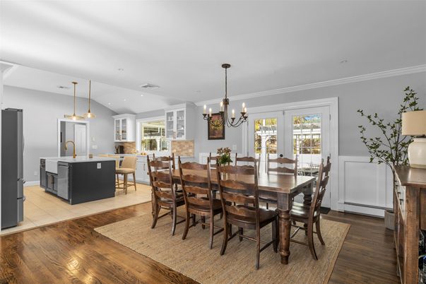 Dining room, Interior, Kitchen, Pendant Lights, Recessed Lighting, Wood Texture Flooring