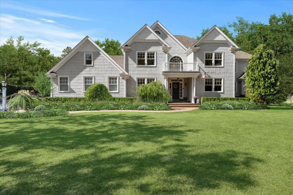 Backyard, Exterior, Facade, Farmhouse