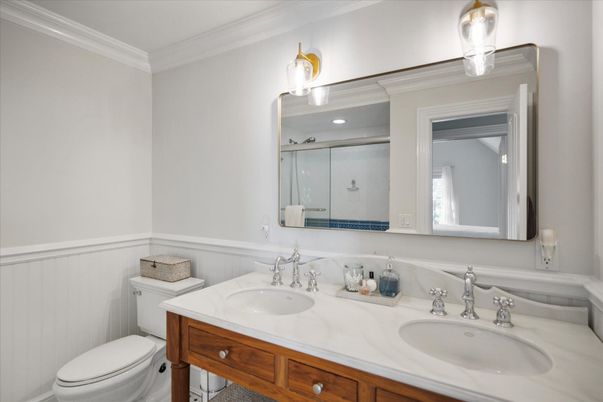 Bathroom, Dual Sink Vanities, Interior