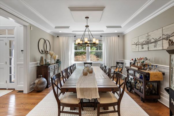 Chandelier, Dining room, Interior, Pendant Lights, Recessed Lighting, Wood Texture Flooring