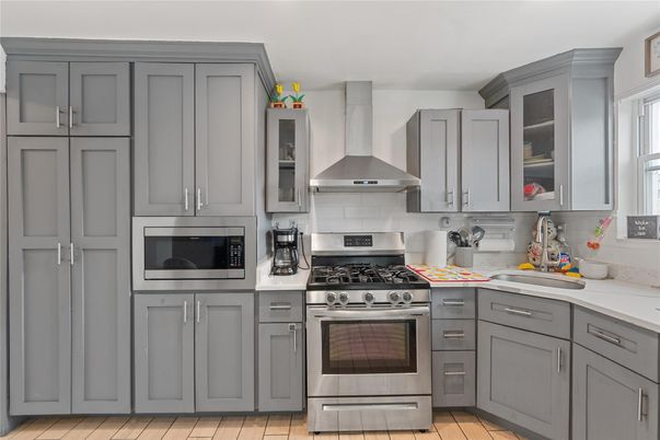 Interior, Kitchen, Stainless Steel Appliances, Wood Texture Flooring