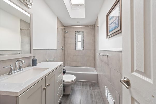 Bathroom, Dual Sink Vanities, Interior, Wood Texture Flooring