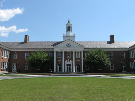 Exterior, Facade, Georgian
