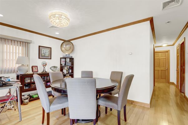 Chandelier, Dining room, Interior, Recessed Lighting, Wood Texture Flooring