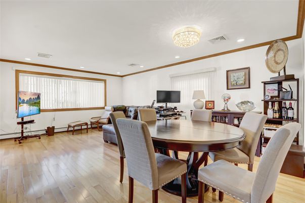 Chandelier, Dining room, Interior, Living room, Recessed Lighting, Wood Texture Flooring