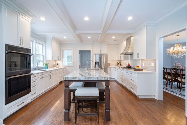 Chandelier, Dining room, Interior, Kitchen, Recessed Lighting, Stainless Steel Appliances, Wood Texture Flooring