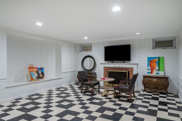 Fireplace, Interior, Recessed Lighting