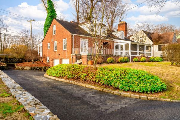 Attached, Backyard, Exterior, Facade, Brick Facade, Cape Cod
