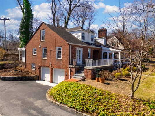 Attached, Exterior, Facade, Brick Facade, Cape Cod