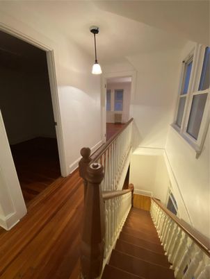 Interior, Pendant Lights, Wood Texture Flooring