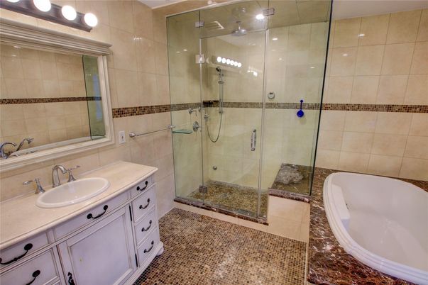 Bathroom, Glass Shower, Interior