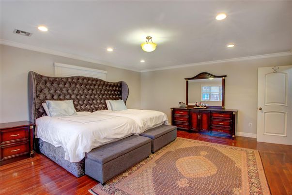 Bedroom, Interior, Recessed Lighting, Wood Texture Flooring