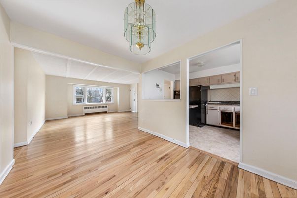 Interior, Kitchen, Pendant Lights, Wood Texture Flooring