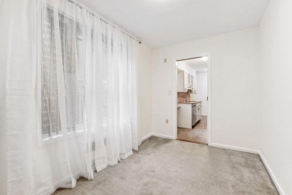 Empty room, Interior, Kitchen