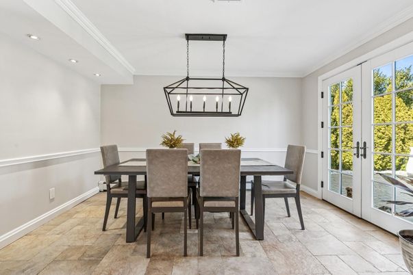 Chandelier, Dining room, Interior, Pendant Lights, Recessed Lighting