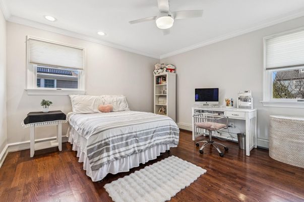 Bedroom, Home Office, Interior, Recessed Lighting, Wood Texture Flooring