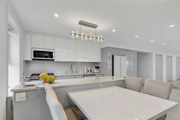 Interior, Kitchen, Pendant Lights, Recessed Lighting, Stainless Steel Appliances