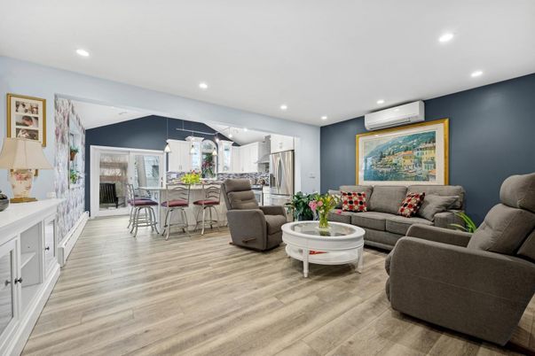 Interior, Kitchen, Living room, Recessed Lighting, Wood Texture Flooring