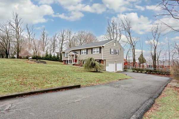 Attached, Backyard, Exterior, Facade, Cape Cod