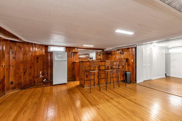 Interior, Recessed Lighting, Wood Texture Flooring, Wooden Walls