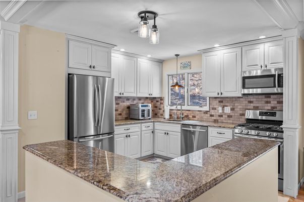 Interior, Kitchen, Pendant Lights, Recessed Lighting, Stainless Steel Appliances