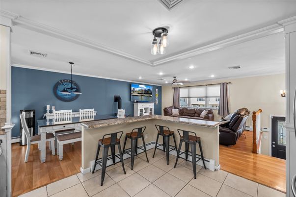Dining room, Interior, Living room, Pendant Lights, Recessed Lighting, Wood Texture Flooring