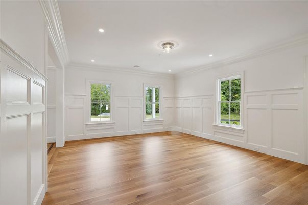 Empty room, Interior, Recessed Lighting, Wood Texture Flooring