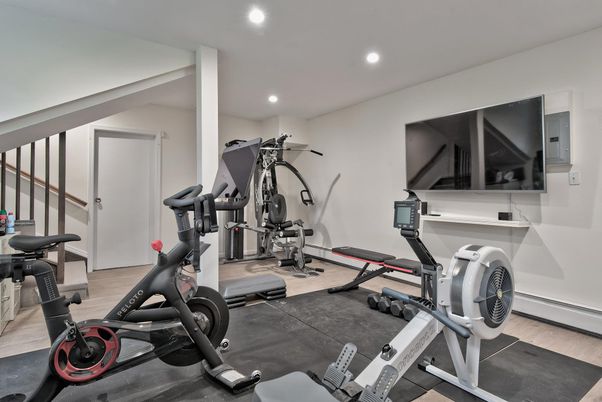 Fitness Equipment, Interior, Recessed Lighting