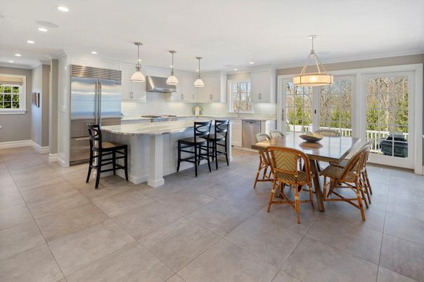 Dining room, Interior, Kitchen, Pendant Lights, Recessed Lighting, Stainless Steel Appliances