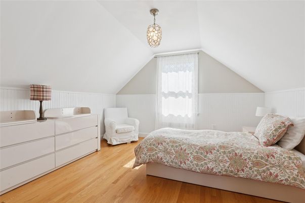 Bedroom, Interior, Pendant Lights, Wood Texture Flooring