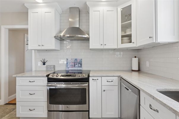 Interior, Kitchen, Stainless Steel Appliances