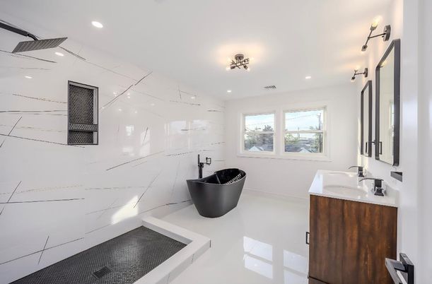 Bathroom, Free Standing Baths, Interior, Marble Walls, Recessed Lighting
