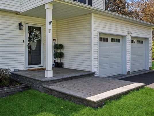 Detached Garage, Exterior