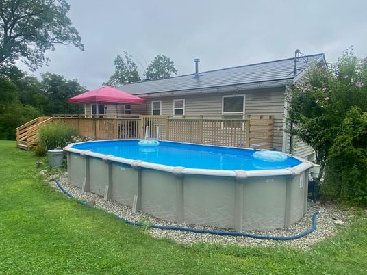 Exterior, Pool
